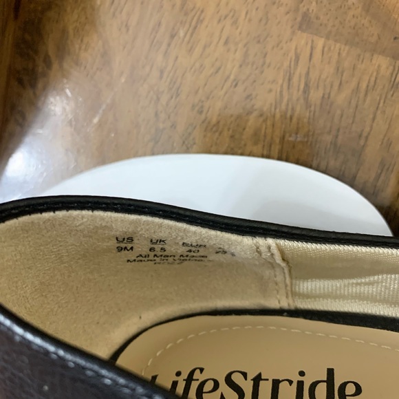 Life Stride women’s Black Mary Jane heels - Picture 9 of 10